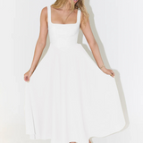 Grace | Midi dress in fluid form with square neckline